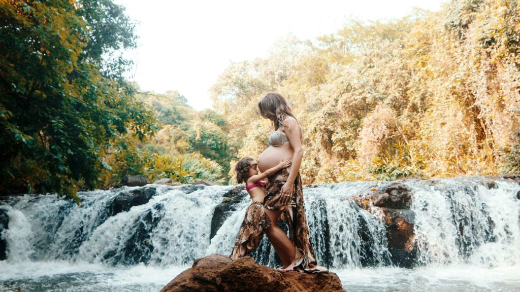 feminin-sacre-eveil-spirituel-polarites-masculin-feminin-equilibre-guerison-soins-energetiques-sofia-ama-energie-feminine.jpg (12)